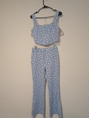 All About Spring Daisy Gingham Matching Set - Pants And Crop Top
